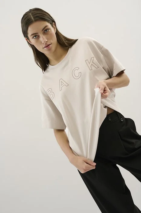 Karen By Simonsen Paris Tee in Silver Cloud