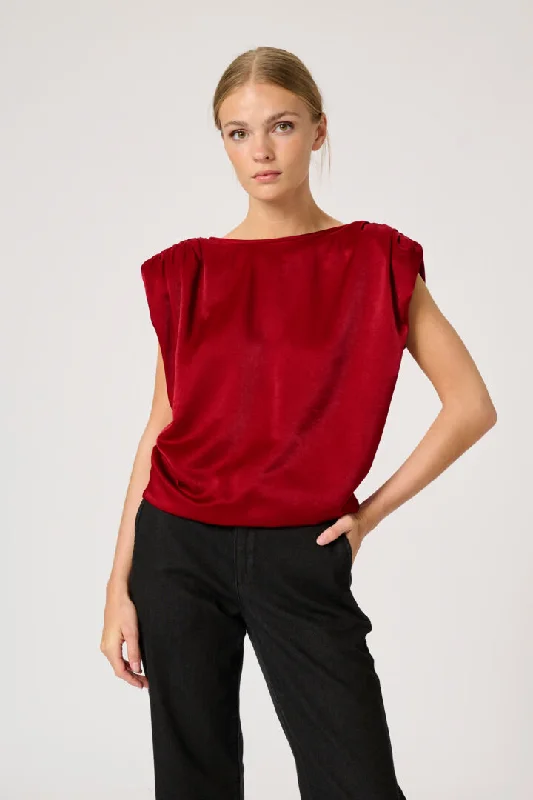 My Essential Wardrobe Estelle wrap Top in Burgundy Red